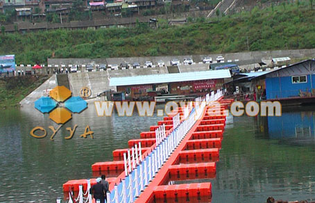 Floating bridge in Wangmo